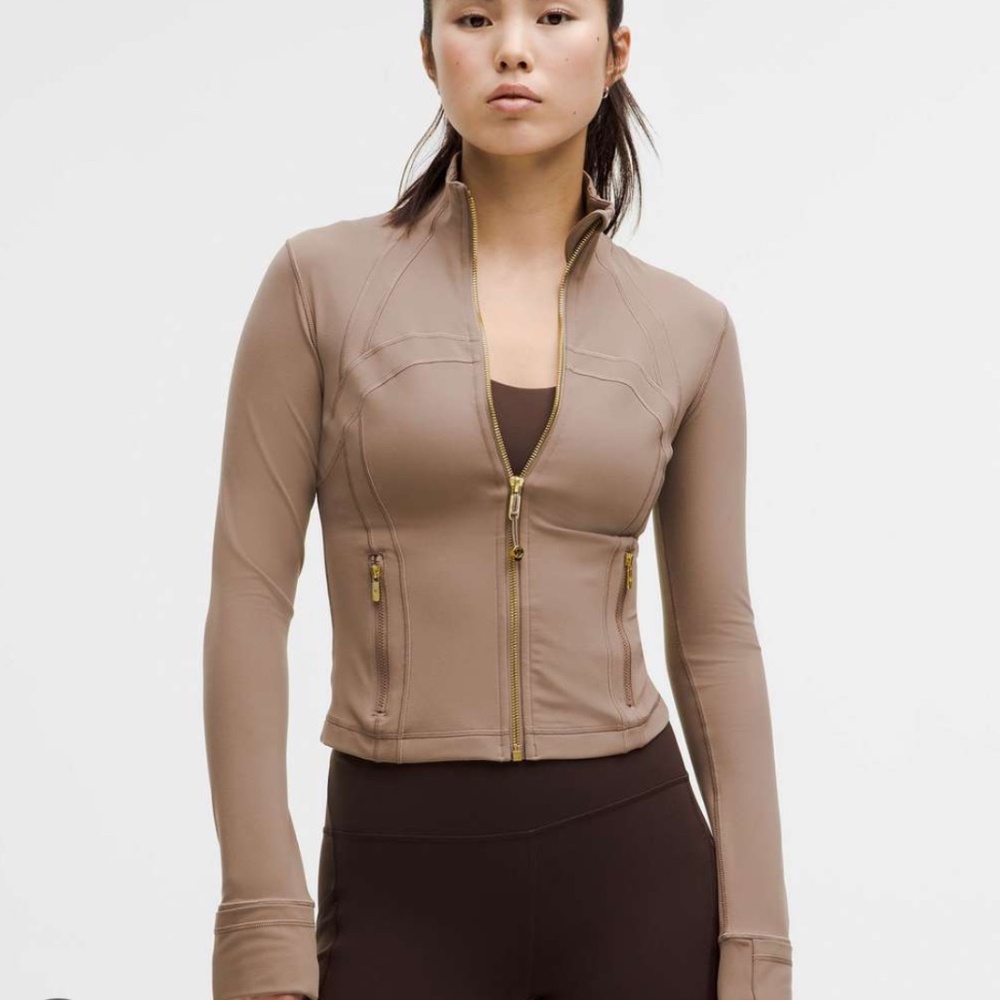 Lululemon cropped define